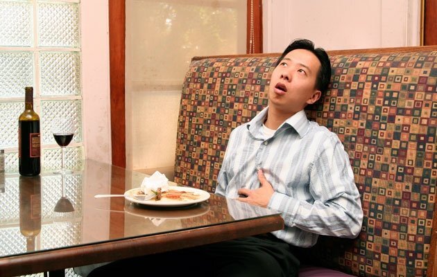 Học ngay nguyên tắc chỉ ăn no 80% của dân vùng sống thọ nhất Nhật Bản