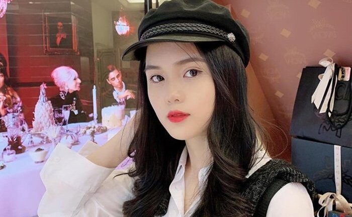 Bạn gái cầu thủ Việt thay đổi thế nào sau khi nổi tiếng?