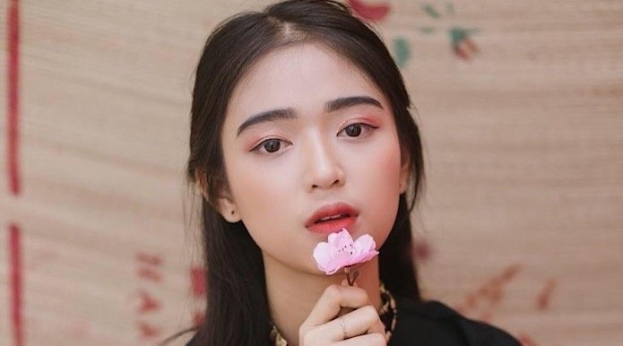 Ảnh: Nữ sinh Bình Dương xinh đẹp được mệnh danh là 'Hot girl che nắng'