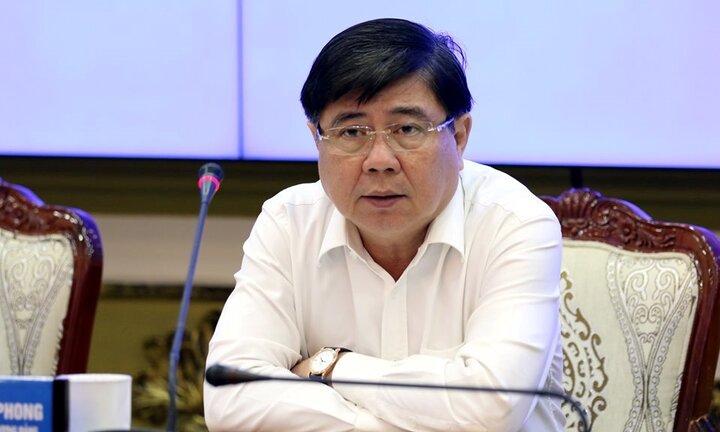 Chủ tịch TP. HCM: 'Hàng loạt công trình bị chậm, không thấy xót xa à?'