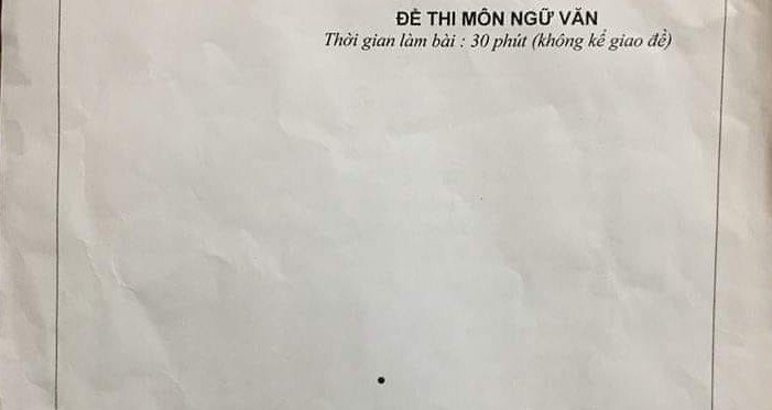 Xuất hiện đề Văn chỉ có một dấu chấm khiến học sinh hoang mang