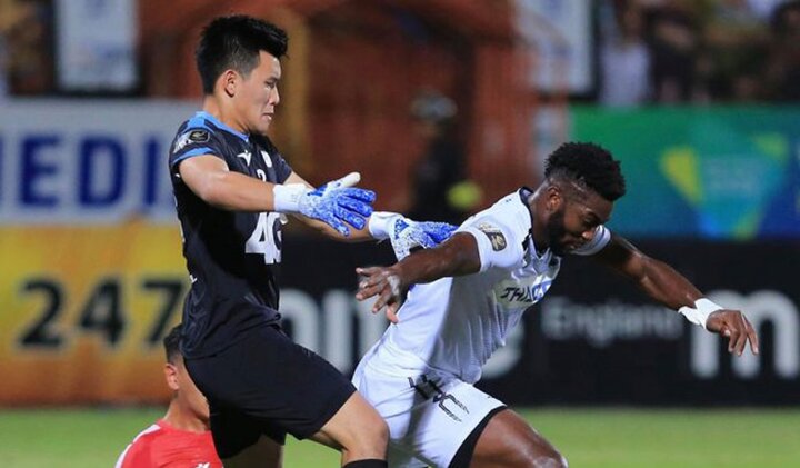 Khước từ bàn thắng của Văn Thanh là pha cứu thua xuất sắc nhất vòng 9 V-League