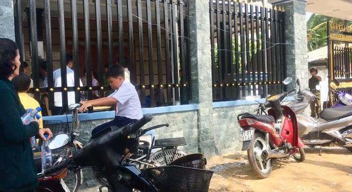 Nghi án chồng ôm vợ tự thiêu trong căn nhà mới xây vì ghen tuông