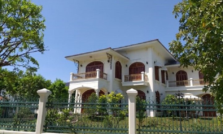 Chưa đủ điều kiện chuyển nhượng, vợ nguyên Bí thư Tỉnh ủy Quảng Nam vẫn được cấp đất 'vàng'