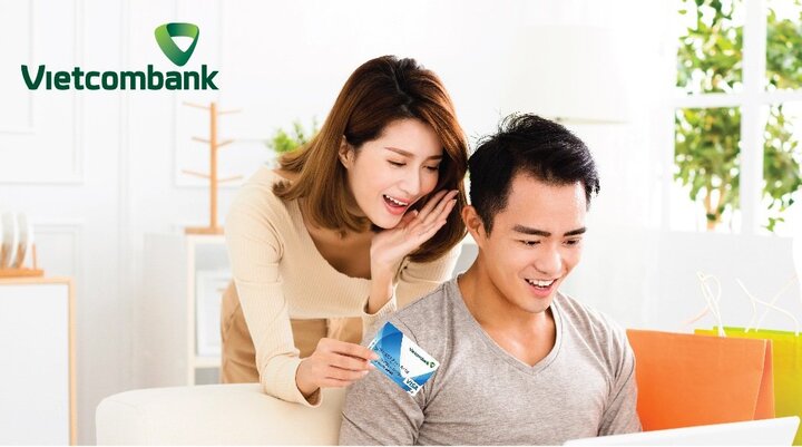 Ưu đãi hấp dẫn dành cho khách hàng mới phát hành lần đầu thẻ ghi nợ quốc tế Vietcombank