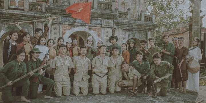 Trở về thời chiến trong bộ ảnh kỷ yếu của học sinh Quảng Trị