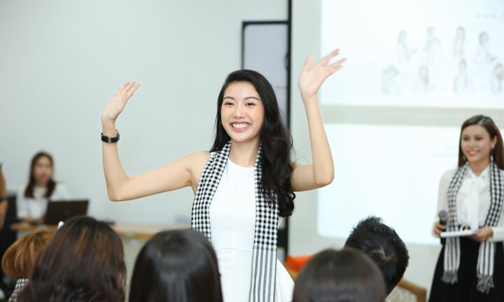Á hậu Thúy Vân: 'Tôi tận dụng mọi cơ hội để biến ước mơ thành hiện thực'