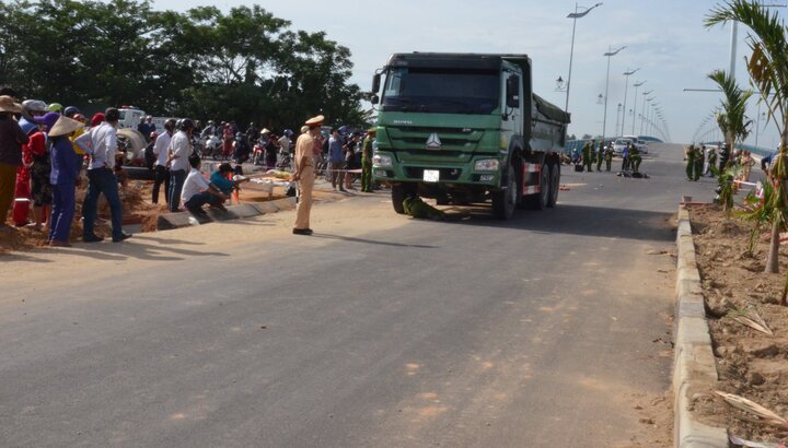 Tạm giữ tài xế xe tải tông nữ sinh lớp 12 thiệt mạng rồi bỏ trốn