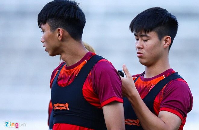 Cận cảnh thiết bị công nghệ cao theo dõi tuyển Việt Nam tập luyện