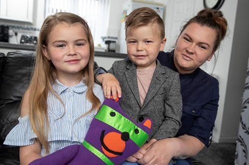 Cô bé 7 tuổi cứu sống cả nhà nhờ bài học ở trường