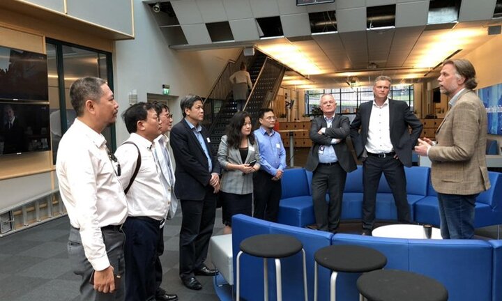 Phó Tổng Giám đốc VOV Vũ Hải làm việc với Đài PTTH Quốc gia Na Uy