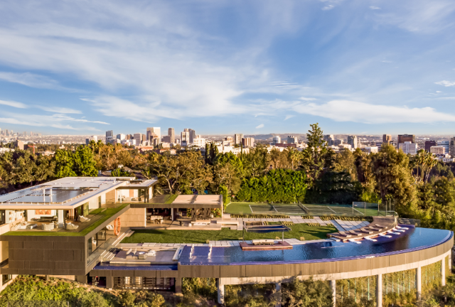 Bên trong biệt thự xa hoa, đắt đỏ nhất Los Angeles