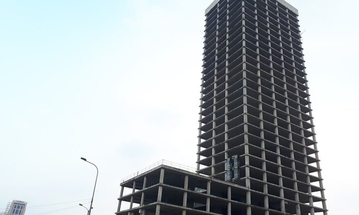 Chín năm hoang tàn, ông lớn nhà nước rao bán tòa tháp 1.400 tỷ đồng