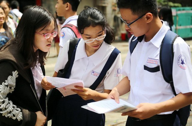 Thơ của thần đồng Đỗ Nhật Nam vào đề Văn chuyên tỉnh Nghệ An