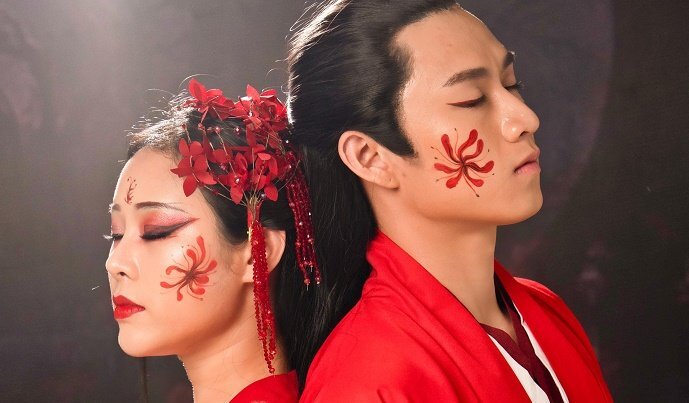 Hoa Trần - Vợ NSƯT Việt Hoàn đóng cặp với mỹ nam kém 12 tuổi trong MV mới