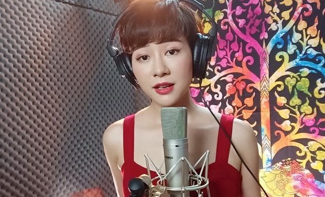 Uyên 'Về nhà đi con' gây bất ngờ khi hát 'Độ ta không độ nàng'