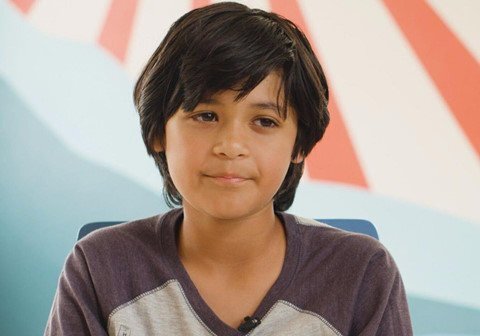 Video: Thần đồng 10 tuổi kể chuyện học cao đẳng ở Mỹ