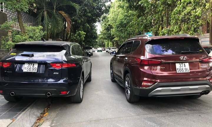 Xôn xao hình ảnh hai ô tô chung biển số 37A-566.99 'đụng hàng' trên phố Nghệ An