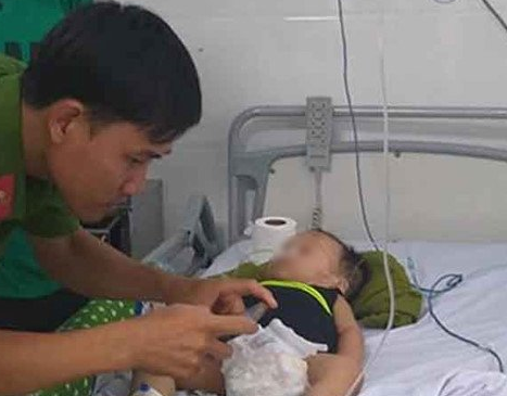 Cháu bé 15 tháng tuổi chết bất thường sau khi gửi tại nhà giữ trẻ 'chui'