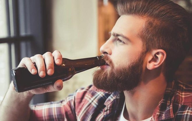 Cơ thể sẽ hấp thụ bao nhiêu calo trong một chai bia?