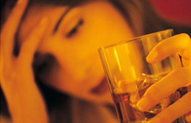 Bia rượu đang âm thầm giết người qua những căn bệnh đáng sợ nào?