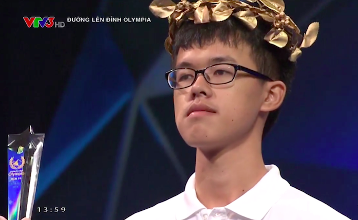 Nam sinh Đắk Lắk 'lội ngược dòng' xuất sắc ở phút chót, giành vòng nguyệt quế Olympia