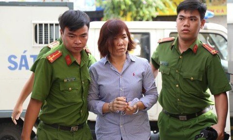 Video: Nữ tài xế lái BMW đâm chết người nhận mức án 42 tháng tù