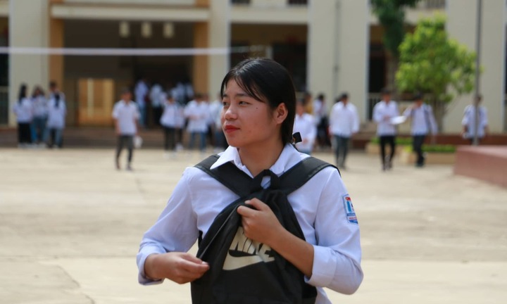 10 thí sinh bị đình chỉ sau buổi thi tổ hợp các môn Khoa học tự nhiên THPT Quốc gia