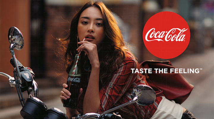 Cần chấn chỉnh lối văn hóa quảng cáo phản cảm như Coca-Cola