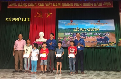 'Mùa Hè Xanh 2019': Sinh viên Hà Tĩnh nhớ về cội nguồn