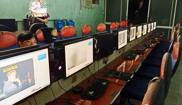 Đóng cửa cả quán net 'cày view' xuyên đêm cho Sơn Tùng M-TP