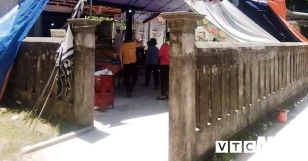 Tạm giam 4 tháng gã chồng đâm chết vợ trước ngày giỗ cha mẹ