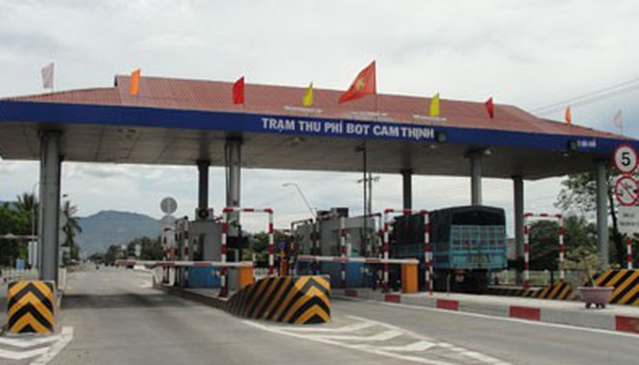 3 trạm BOT thoát 'lệnh' dừng thu phí của Bộ GTVT