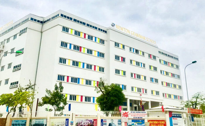 Trường Newton tuyển sinh 'trái phép', cung cấp văn bản có nhiều nghi vấn