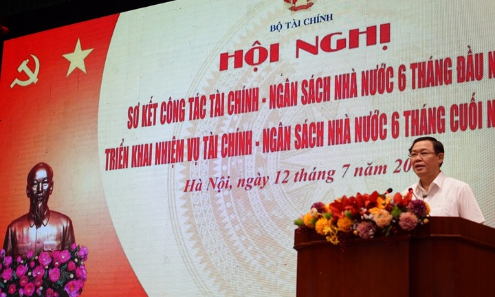 Phó Thủ tướng Vương Đình Huệ: 'Doanh nghiệp vẫn gặp khó vì nhiều quy định bất cập'