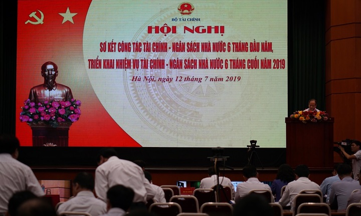 Ngân sách Nhà nước thu hơn 745 nghìn tỷ đồng trong 6 tháng đầu năm