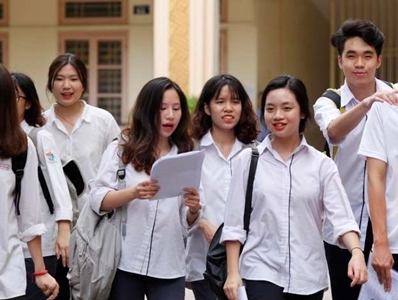 Thí sinh Bình Phước tra cứu điểm thi THPT Quốc gia 2019