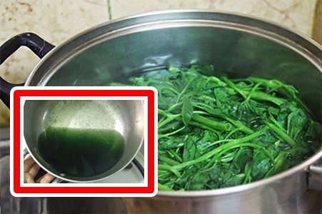 Thực hư thông tin nước rau muống luộc màu xanh đậm là nhiễm độc thuốc trừ sâu