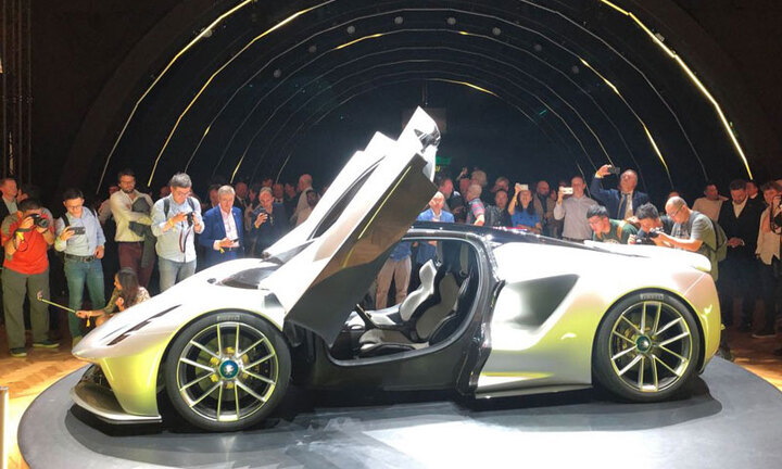 Ngắm siêu xe mạnh nhất thế giới, giá gần 49 tỷ đồng