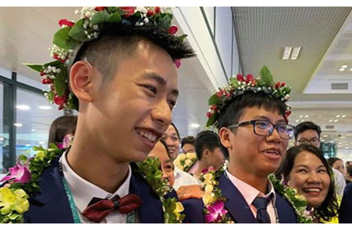 10X giành huy chương vàng Toán quốc tế: Học nhiều, chơi nhiều