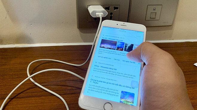 Dùng điện thoại khi đang sạc, người phụ nữ ở Lào Cai thiệt mạng