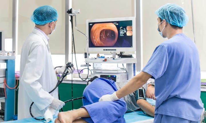 Nhịn ăn 40 ngày điều trị ung thư, người phụ nữ trả giá đắt