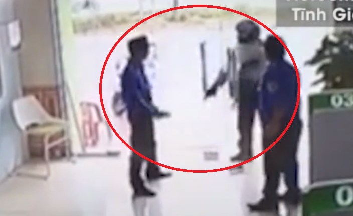 Clip: 30 giây gây án của tên cướp ngân hàng tại Thanh Hóa