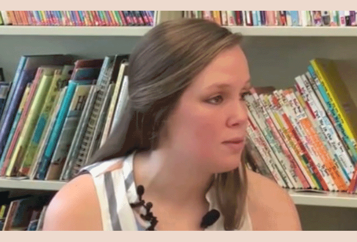 Video: Cô giáo nhận đồ dùng học tập thay quà cưới