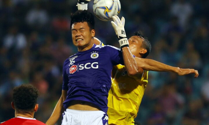 Tấn Trường mắc sai lầm, Hà Nội FC tạo mốc lịch sử mới ở giải châu Á