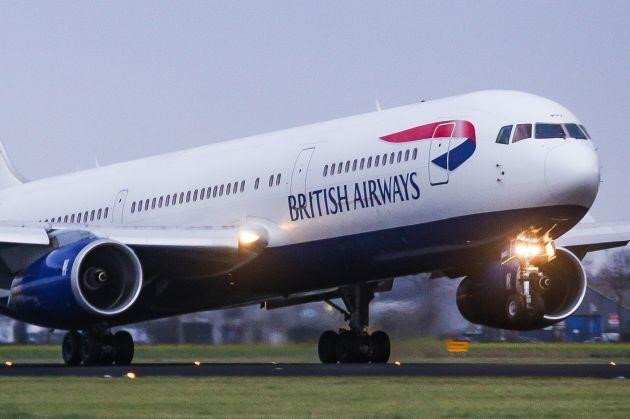 Hàng nghìn khách hàng nổi giận vì British Airways hủy, hoãn hơn 500 chuyến bay