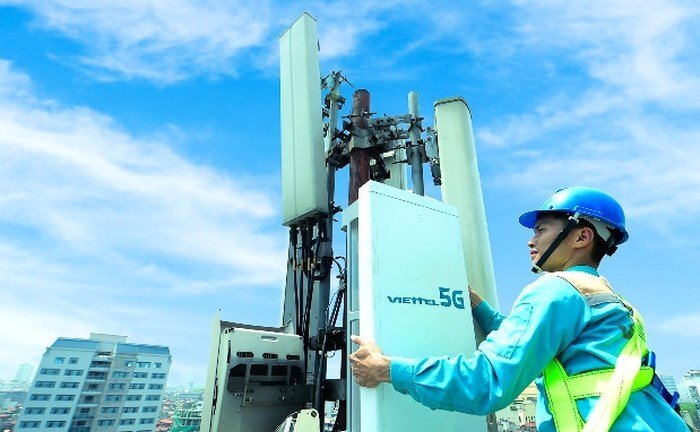Viettel phát sóng trạm 5G đầu tiên tại TP.HCM
