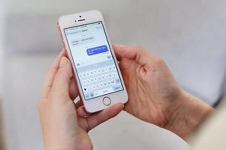 Chiếc iPhone rẻ nhất, nhỏ nhất vừa được 'hồi sinh' với giá 90 USD