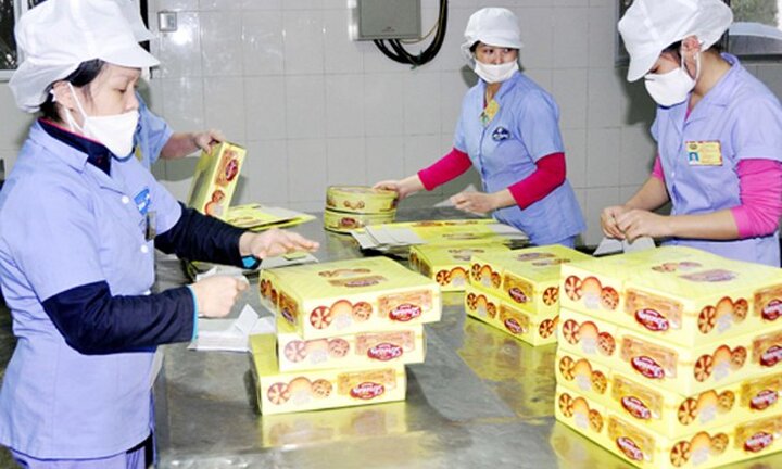 Trước mùa 'hốt bạc', bánh kẹo Hữu Nghị bất ngờ bị thâu tóm