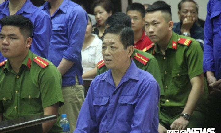 Hưng 'kính' - trùm bảo kê chợ Long Biên chết tại bệnh viện